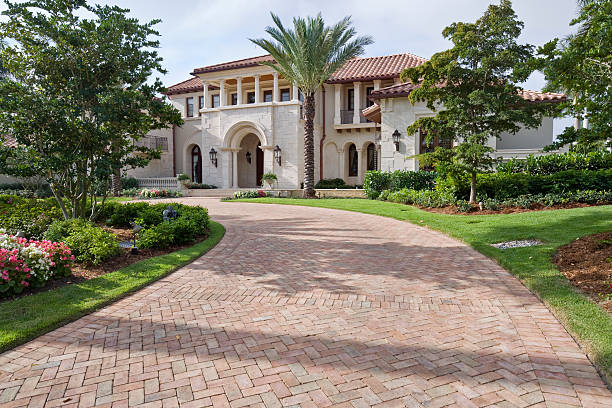 Best Local Driveway Pavers  in Redlands, CA